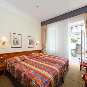 Boutique 16 Hotel