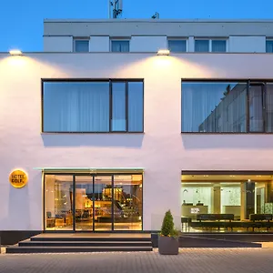 Hotell Golf, Prag